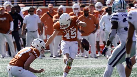 Two late FGs help No. 7 Texas beat 25th-ranked Kansas State 33-30 in OT